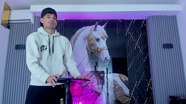 Iam Steven online show from November 2025 11:43:02 AM