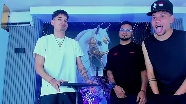 Iam Steven online show from November 2025 11:57:02 AM