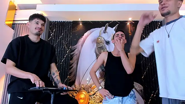 Iam Steven online show from February 2026 12:37:02 PM