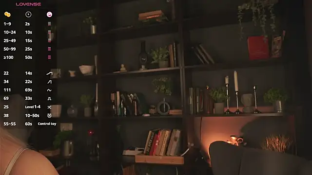 ellliefrost online show from September 2025 01:15:01 PM