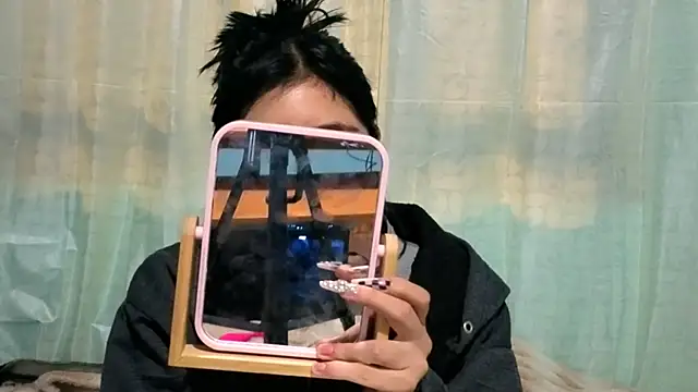 Sullyoonn online show from October 2025 12:02:02 AM