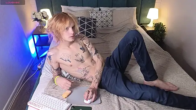 ArchiehalI online show from October 2025 08:38:02 PM