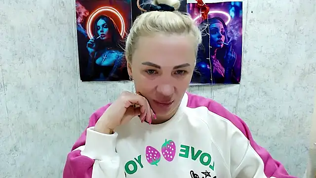 EmmaCat  online show from February 2026 06:11:02 AM