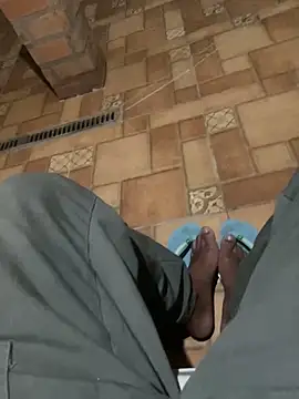 Morenolatino881 online show from November 2025 10:43:01 PM