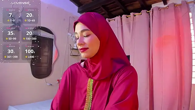 ShanaJamil online show from October 2025 12:04:02 PM