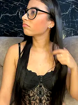 Isabella Montoya online show from September 2025 07:48:01 PM