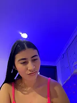 Isabella Montoya online show from December 2025 06:58:01 PM