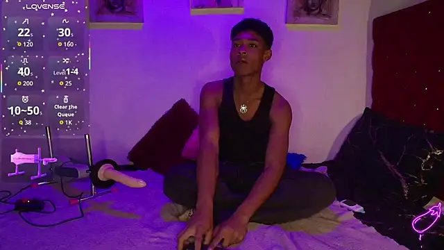 Snapshot of CoffeNaughty_nom chatting on September 2025 03:33:02 AM CoffeNaughty nom online show from September 2025 03:33:02 AM