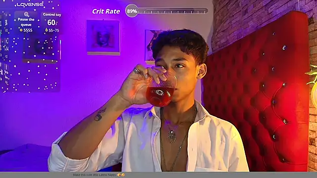 Snapshot of CoffeNaughty_nom chatting on November 2025 04:38:01 AM CoffeNaughty nom online show from November 2025 04:38:01 AM