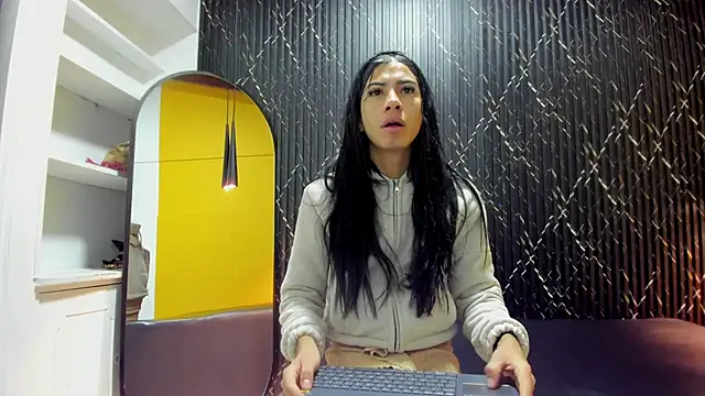 Miss Ariaa online show from November 2025 09:42:02 AM