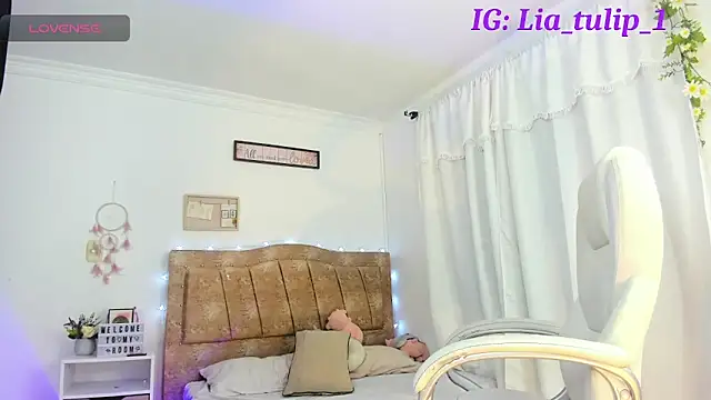 lia tulip online show from October 2025 11:53:01 AM