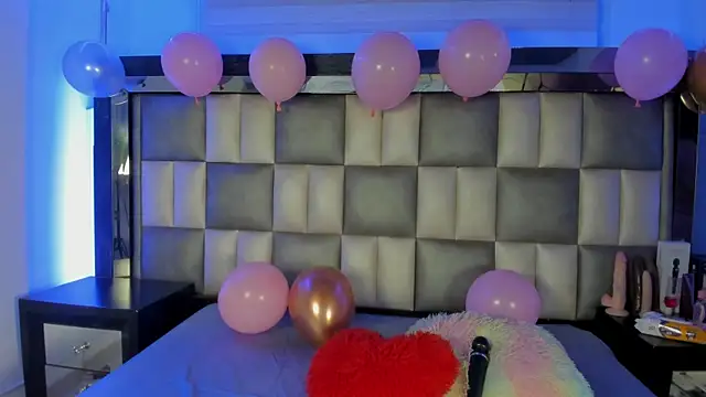 abbiecollins js online show from November 2025 02:10:02 AM