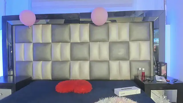 abbiecollins js online show from November 2025 03:19:02 AM