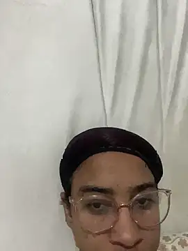 Snapshot of flore-cita chatting on March 2026 02:07:01 AM flore-cita online show from March 2026 02:07:01 AM