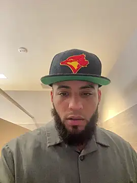 LeoPR00 online show from November 2025 11:04:02 PM