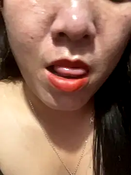 Luna-ass online show from October 2025 02:12:01 PM