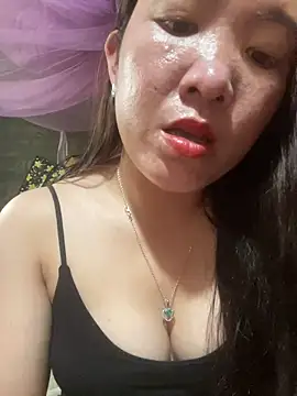 Luna-ass online show from October 2025 07:01:01 AM