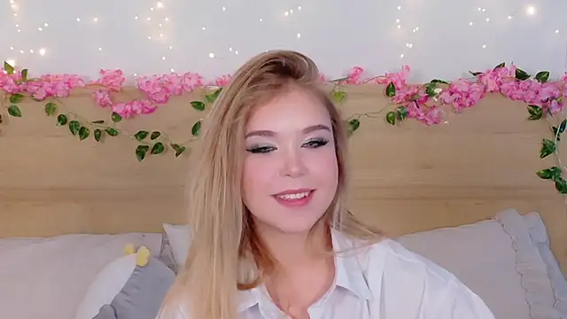 Lilith Bonheur online show from November 2025 10:12:01 PM