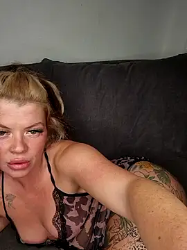 Snapshot of Just_peaches_not_cream chatting on October 2025 11:23:01 PM Just peaches not cream online show from October 2025 11:23:01 PM