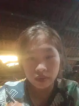 Snapshot of Luyen004 chatting on September 2025 12:33:02 AM Luyen004 online show from September 2025 12:33:02 AM