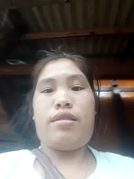 Snapshot of Luyen004 chatting on October 2025 08:09:02 AM Luyen004 online show from October 2025 08:09:02 AM