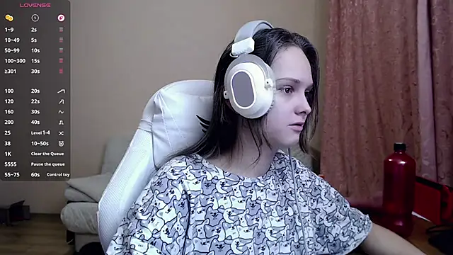 Snapshot of SharybbFace chatting on October 2025 03:07:01 PM SharybbFace online show from October 2025 03:07:01 PM