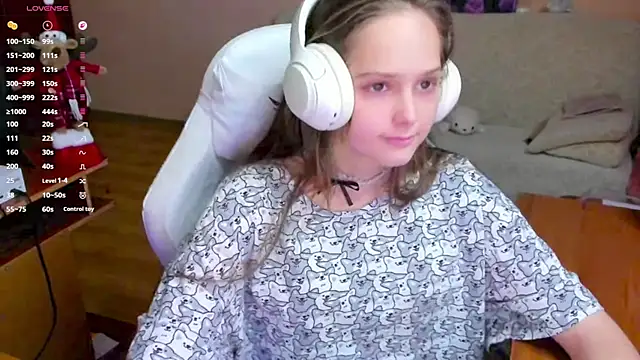 Snapshot of SharybbFace chatting on November 2025 03:12:01 PM SharybbFace online show from November 2025 03:12:01 PM