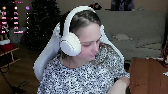 Snapshot of SharybbFace chatting on November 2025 03:12:02 PM SharybbFace online show from November 2025 03:12:02 PM