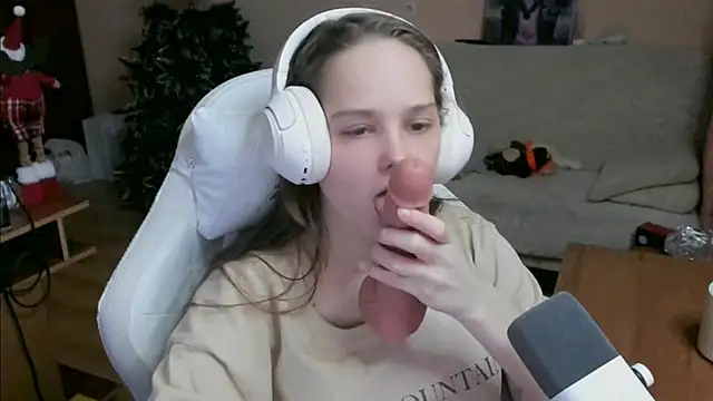 Snapshot of SharybbFace chatting on November 2025 03:15:02 PM SharybbFace online show from November 2025 03:15:02 PM