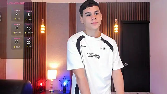 Snapshot of james_jonnes chatting on November 2025 01:14:02 PM james jonnes online show from November 2025 01:14:02 PM