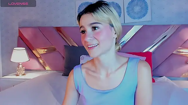 Snapshot of ChloeLaurentt chatting on November 2025 01:22:02 PM ChloeLaurentt online show from November 2025 01:22:02 PM