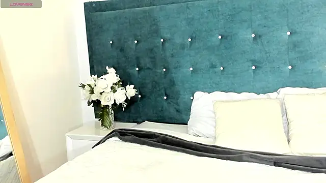 Snapshot of LiilyAdams chatting on November 2025 08:19:01 PM LiilyAdams online show from November 2025 08:19:01 PM