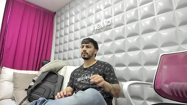 Jack Daniel   online show from October 2025 01:00:02 PM