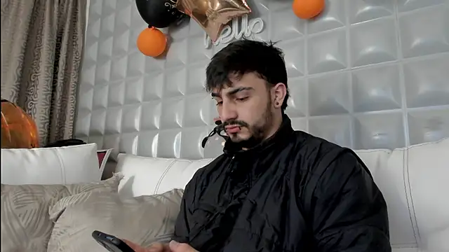 Jack Daniel   online show from October 2025 03:46:01 PM