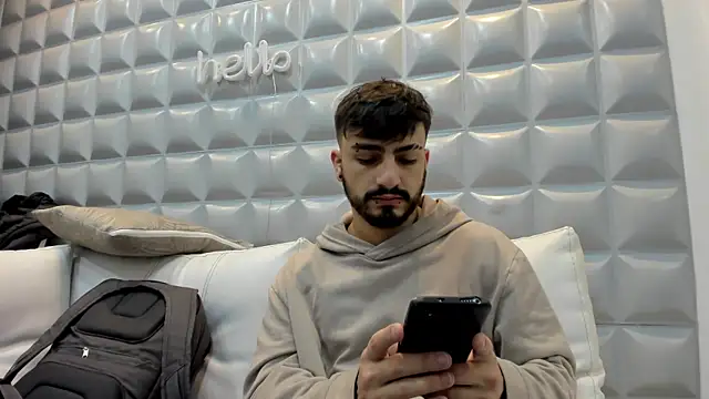 Jack Daniel   online show from November 2025 02:05:02 PM