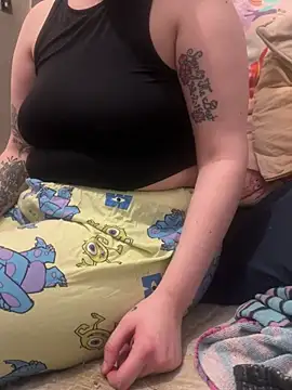 Snapshot of Mags1061 chatting on March 2026 05:02:02 AM Mags1061 online show from March 2026 05:02:02 AM