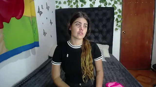 isabel 09 online show from February 2026 12:48:02 PM