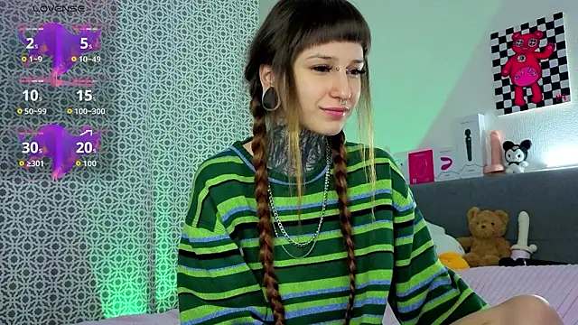 LilithPoison online show from February 2026 06:04:01 PM