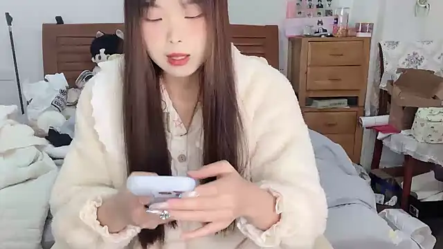 Snapshot of Akong11 chatting on November 2025 03:38:02 AM Akong11 online show from November 2025 03:38:02 AM