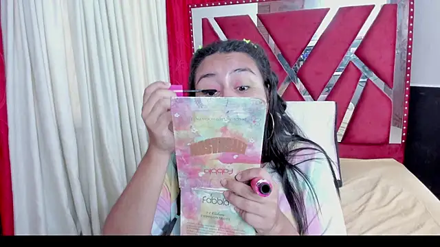 Snapshot of Luna021_1 chatting on September 2025 07:28:01 PM Luna021 1 online show from September 2025 07:28:01 PM