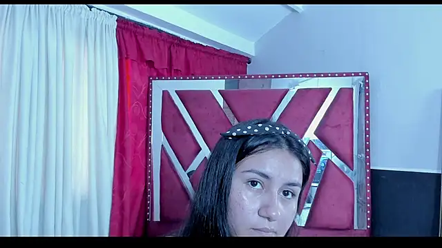 Snapshot of Luna021_1 chatting on October 2025 07:45:01 PM Luna021 1 online show from October 2025 07:45:01 PM