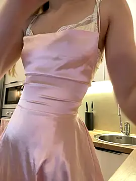 FriendlyFire 18 online show from November 2025 07:46:02 PM