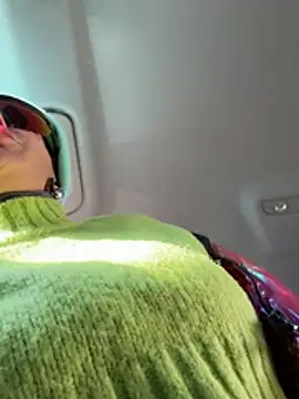 Snapshot of ainaht chatting on February 2026 01:09:02 PM ainaht online show from February 2026 01:09:02 PM