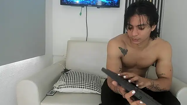 toji luxxer online show from October 2025 01:35:02 PM