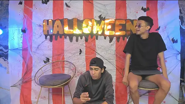 Juicy Creww online show from October 2025 09:32:01 AM