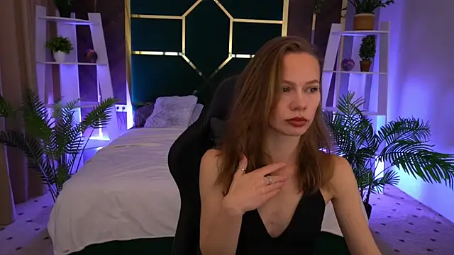 ShyySiren online show from November 2025 08:36:02 AM