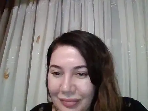 Lomivah online show from November 2025 06:40:01 PM