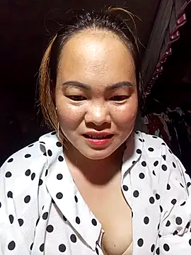 emilyzz online show from January 2026 01:33:01 AM