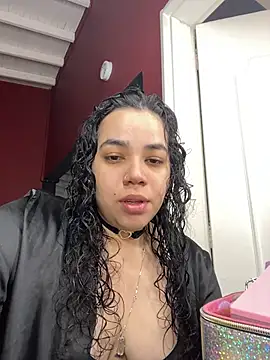 krisstenSantos online show from October 2025 12:17:02 PM