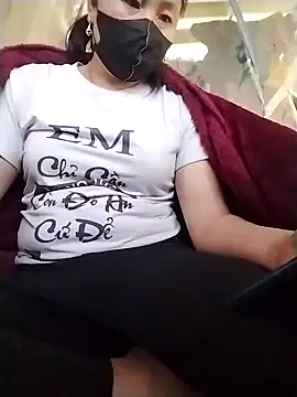 Snapshot of Emmyly_123 chatting on January 2026 05:35:01 AM Emmyly 123 online show from January 2026 05:35:01 AM